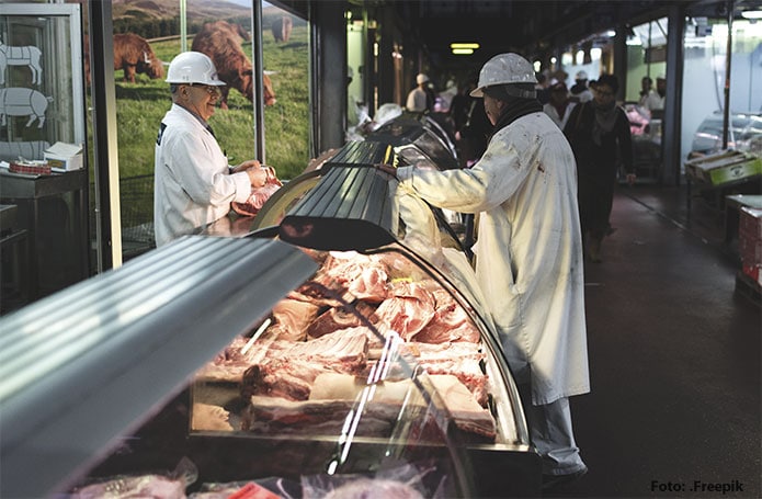 Arábia Saudita suspende compras de carnes de 5 frigoríficos brasileiros por casos atípicos de vaca louca